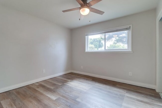 Building Photo - Imperial Beach, Gorgeous 4 bed 2 bath home...