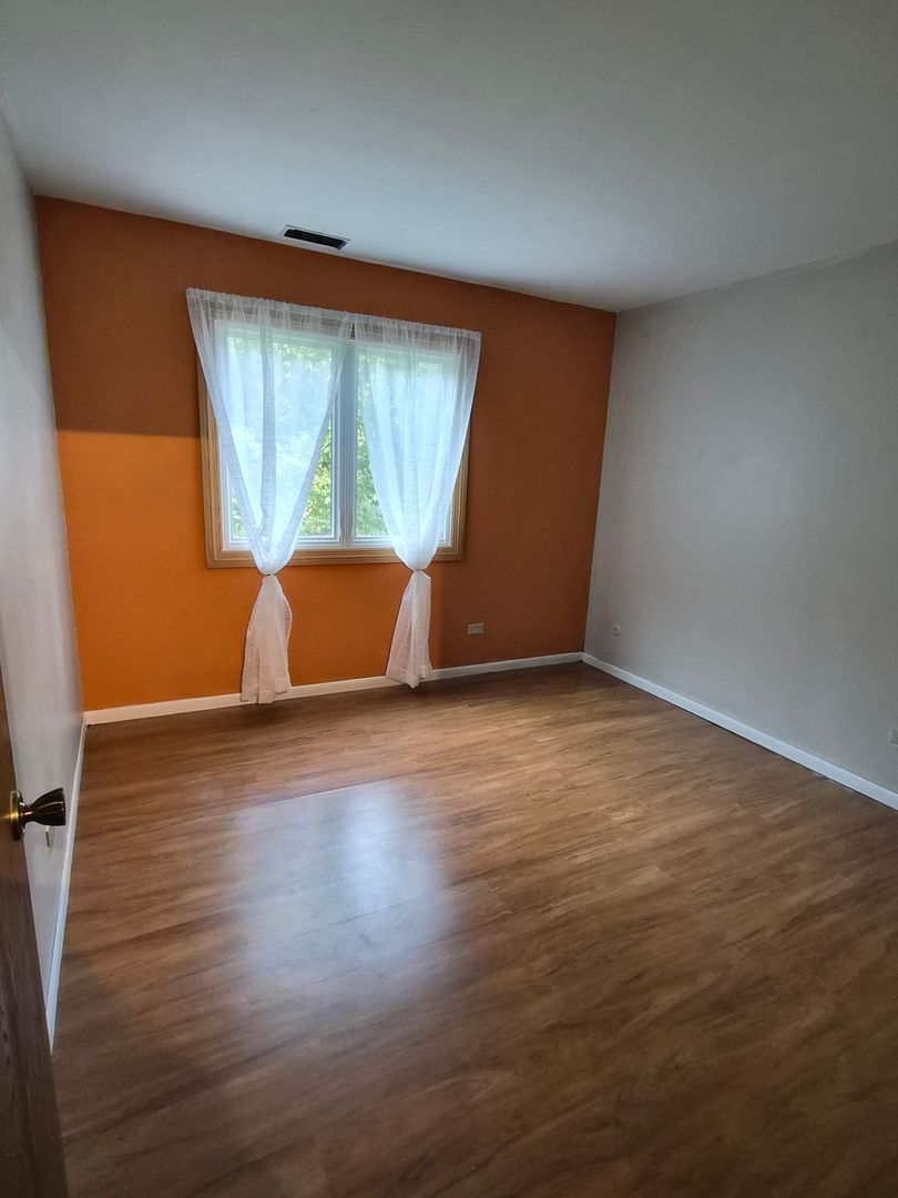 Building Photo - 1482 Stonebridge Cir