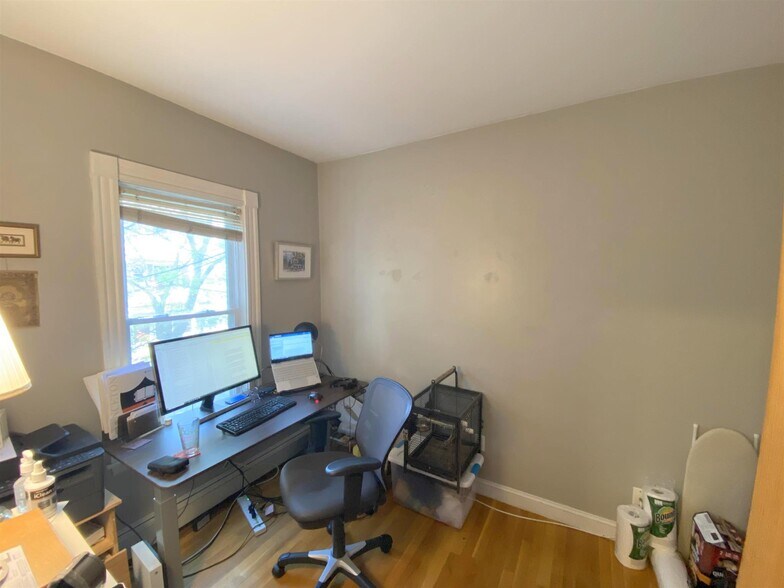 Building Photo - 72 Allston St