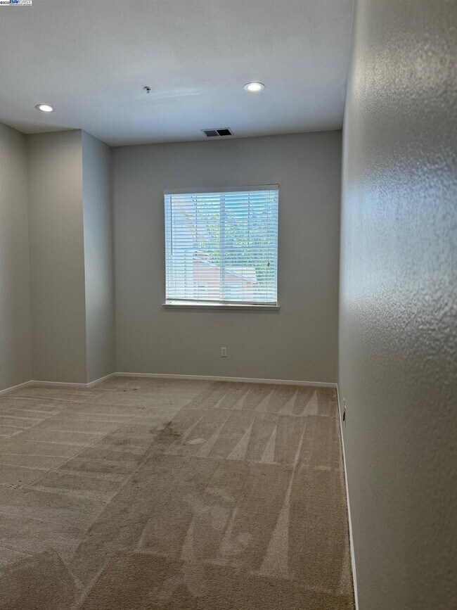 Building Photo - 1230 Sutter Creek Ln