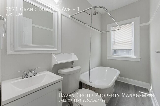 Building Photo - 9571 Grand Division Ave
