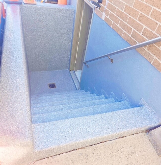 Building Photo - 299 Crescent Ave