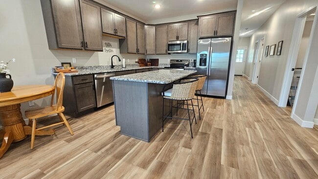 Building Photo - 1399 Autumn Ridge Dr