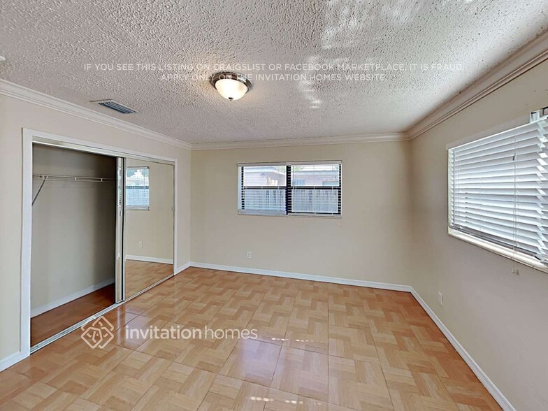 Building Photo - 3660 SW 2nd St