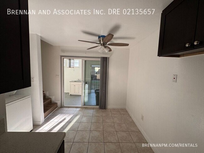 Building Photo - 450 Woodlawn Ave