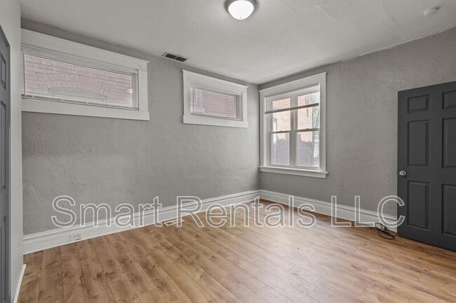 Building Photo - 3941 Shaw Blvd