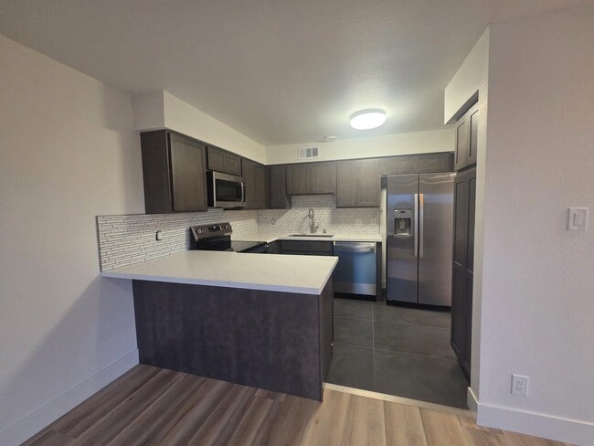 Building Photo - 1007 Bluebell Dr