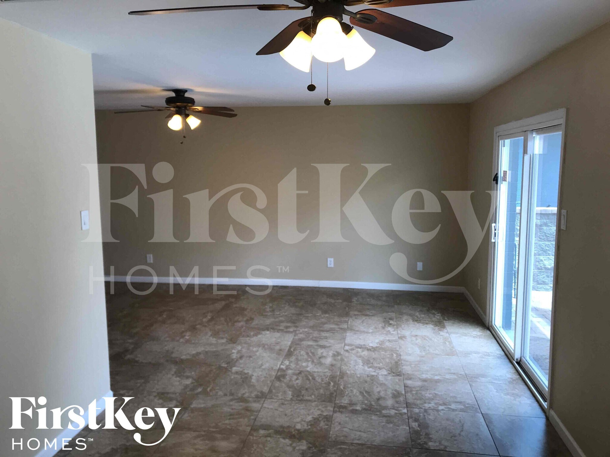 Building Photo - 4149 W Shangri La Rd