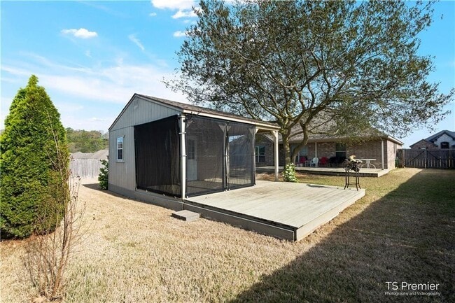 Building Photo - 202 Pebble Beach Dr