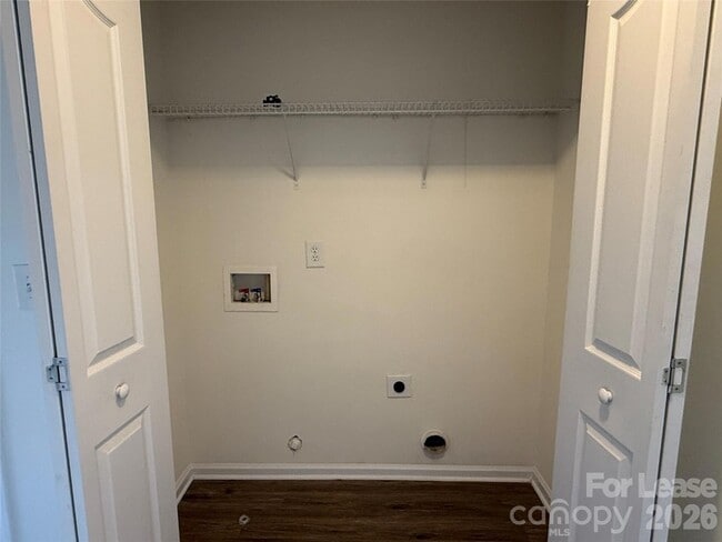 Building Photo - 6918 Creft Cir