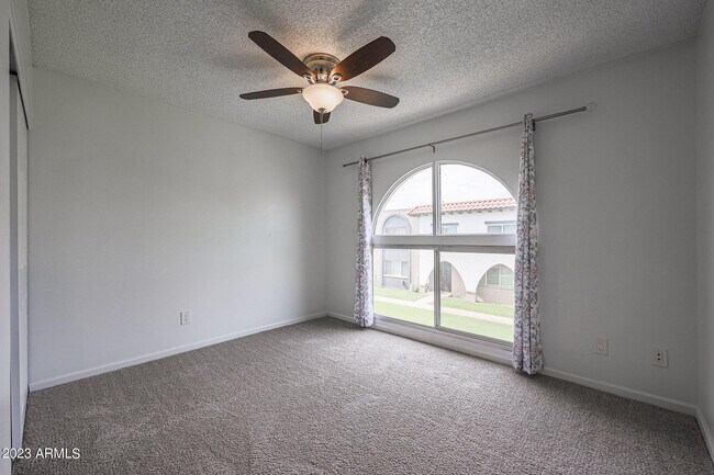 Building Photo - 3868 N 30th St