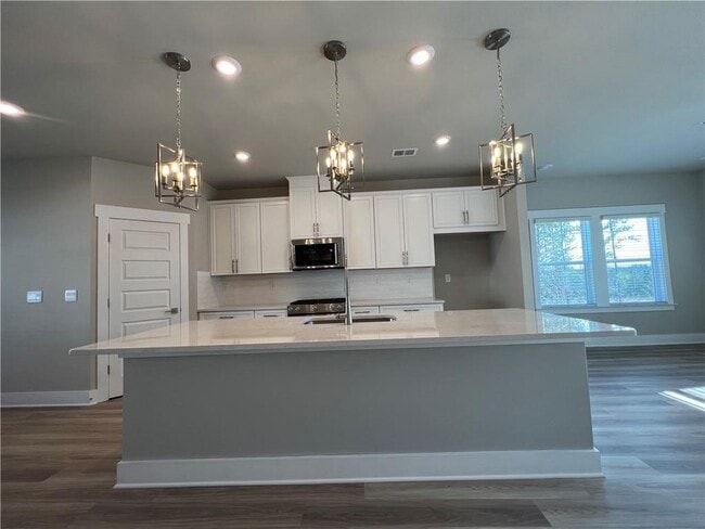 Building Photo - 1061 Knoxboro Ln