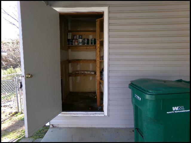 Building Photo - 8 Brookway Ln