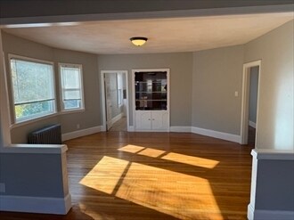 Building Photo - 148 George St