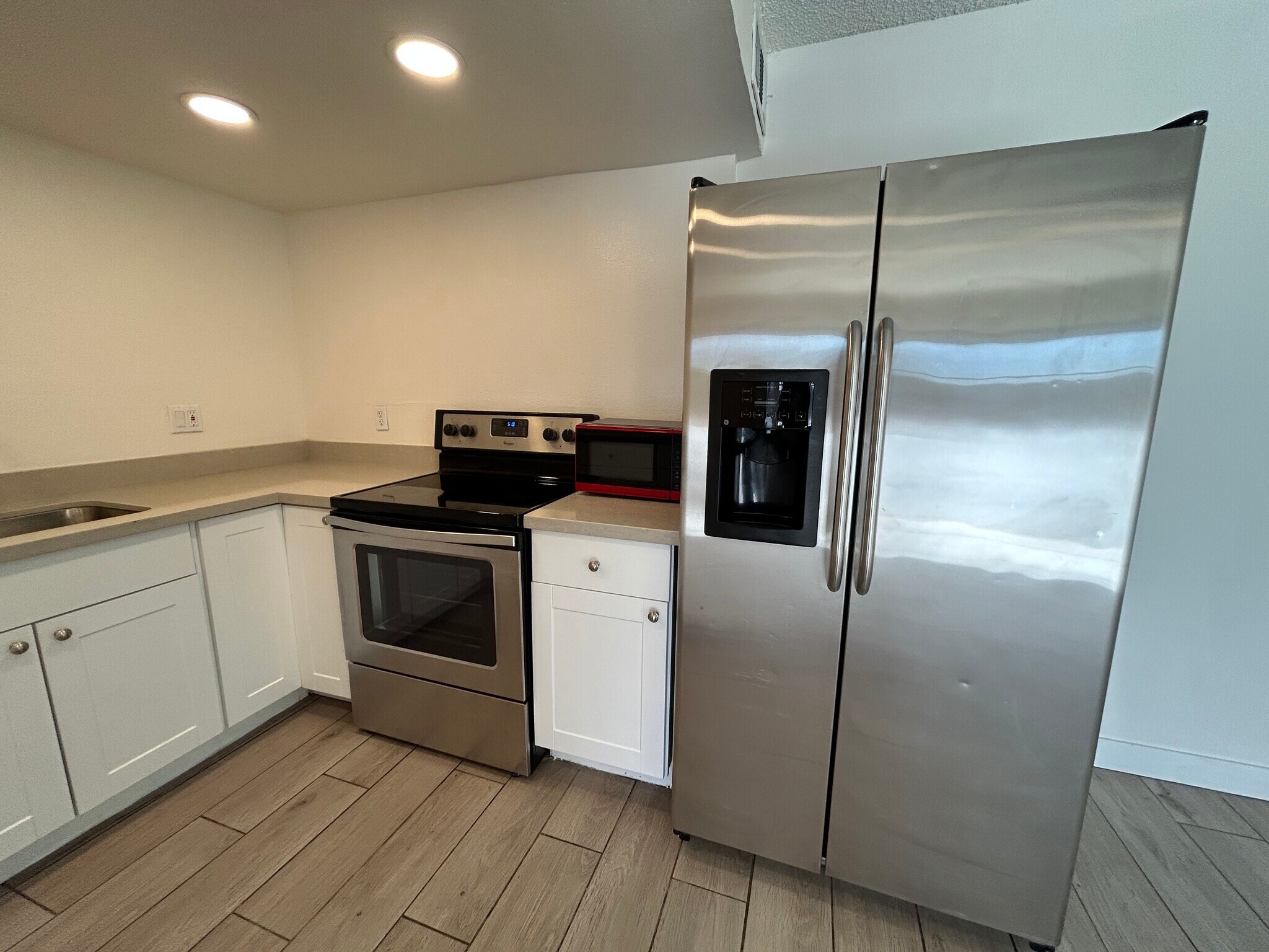 Building Photo - 2698 N 43rd Ave