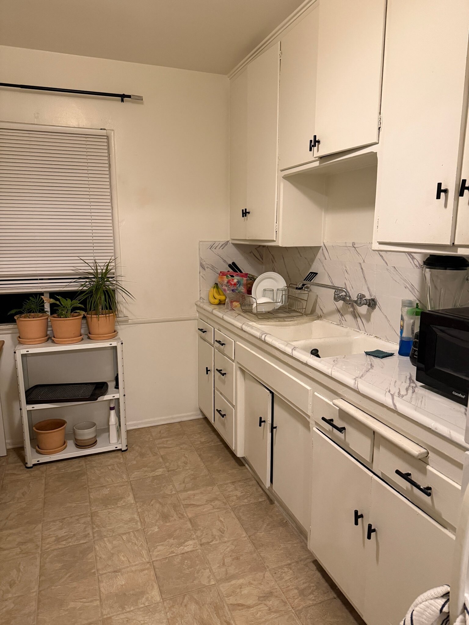 Building Photo - 3646 Vinton Ave