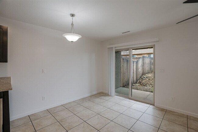 Building Photo - 3850 E Teri Ct