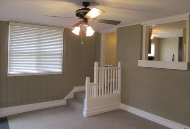 Building Photo - 801 N Ohio St