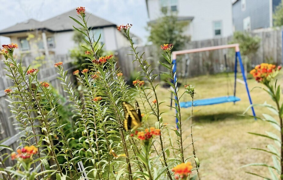 Building Photo - 5035 Bay Breeze