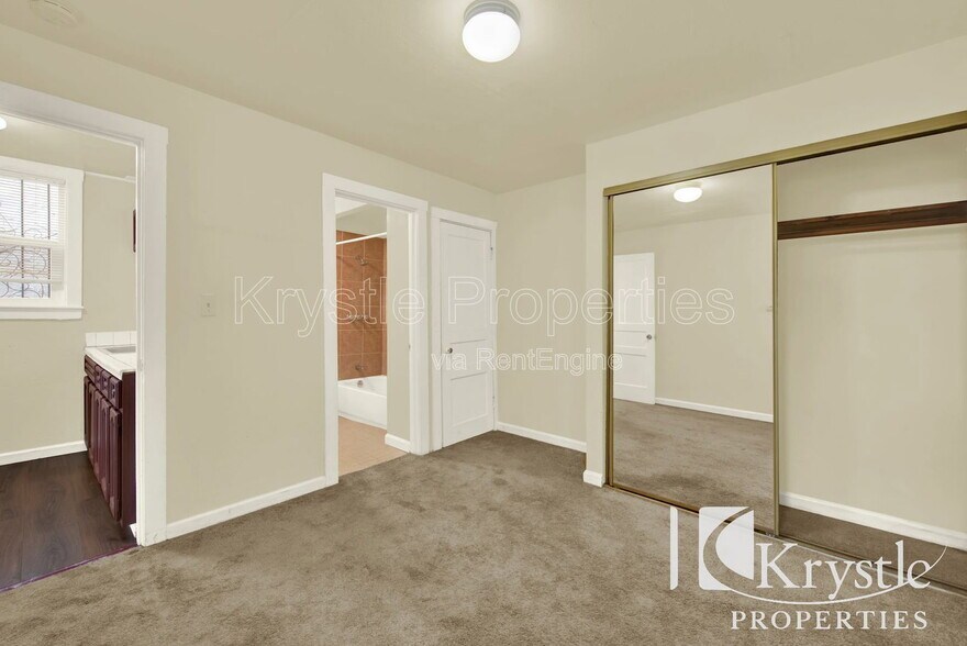 Building Photo - 505 Hichborn St