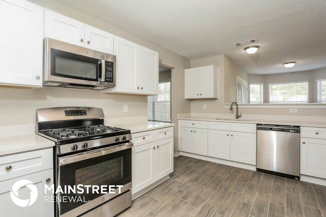 Building Photo - 105 Windscape Dr