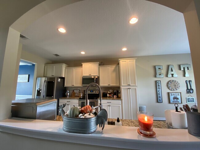 Building Photo - 1098 Marne Blvd