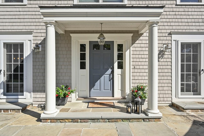 Building Photo - 36 Evergreen Rd