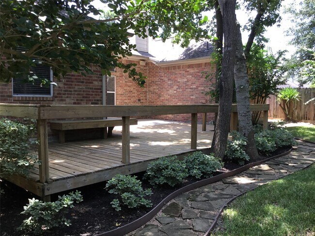 Building Photo - 14 Heron Hollow Ct