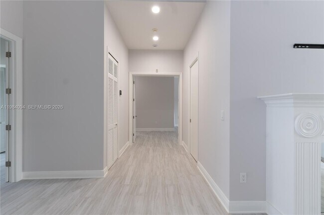 Building Photo - 7440 SW 170th Terrace