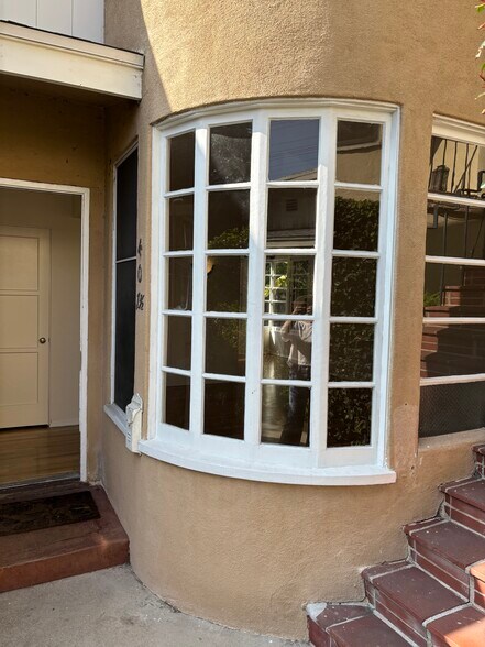 Living room windows - 407 Riverdale Dr