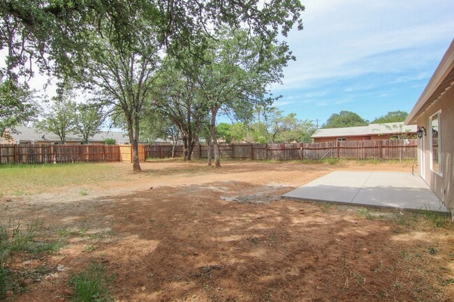 Building Photo - Newly Constructed 3 Bedroom Home!