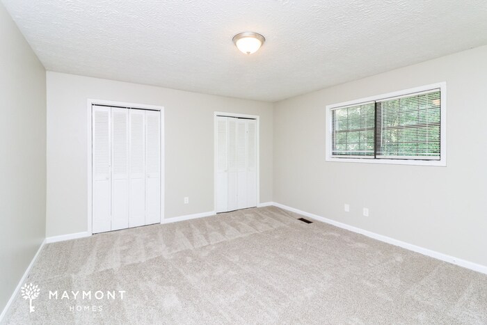 Building Photo - 6630 Valley Hill Dr