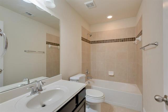 Building Photo - 3409 Porter Creek Dr