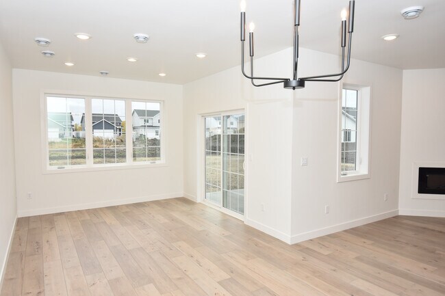 Sunroom - 6706 71st Ave S