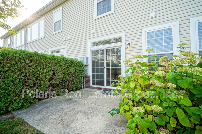 Building Photo - 4084 Weston Pointe Dr