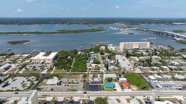 Building Photo - 3637 Cardinal Blvd