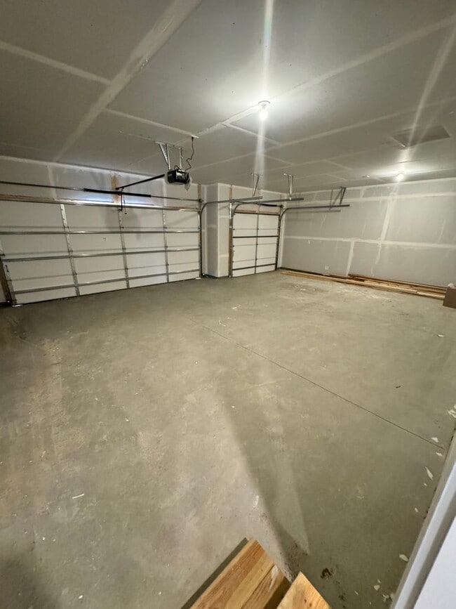 Building Photo - New Construction 4-Bedroom Home with Flex ...
