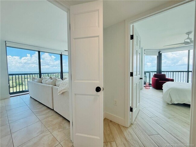 Building Photo - 8800 S Ocean Dr