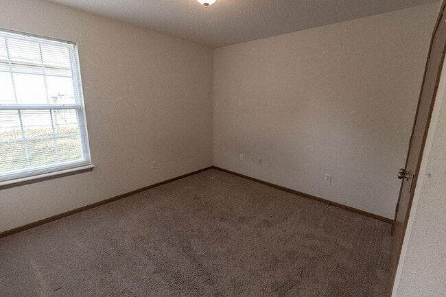 Building Photo - 1610 Typhoon Dr