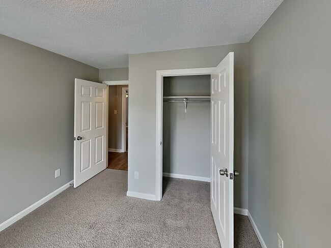 Building Photo - 711 Cedar Brake Dr