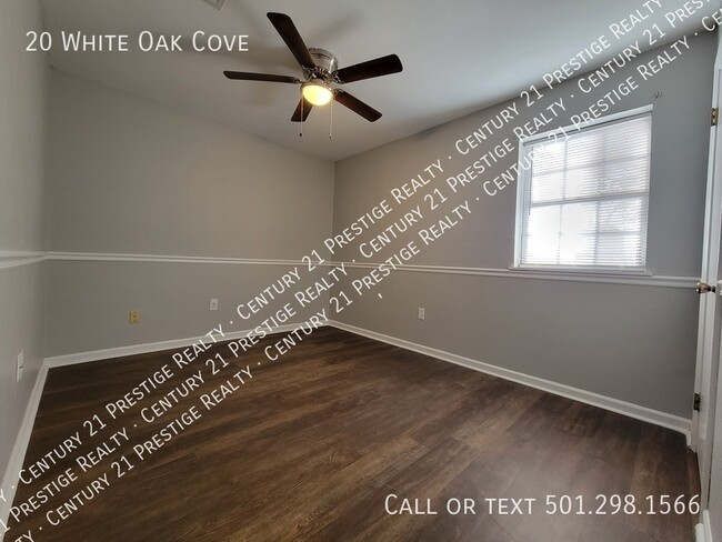 Building Photo - 20 White Oak Cove