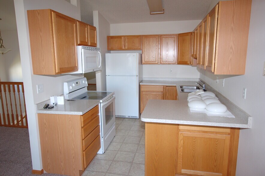 Building Photo - 4721 Townsite Pl S