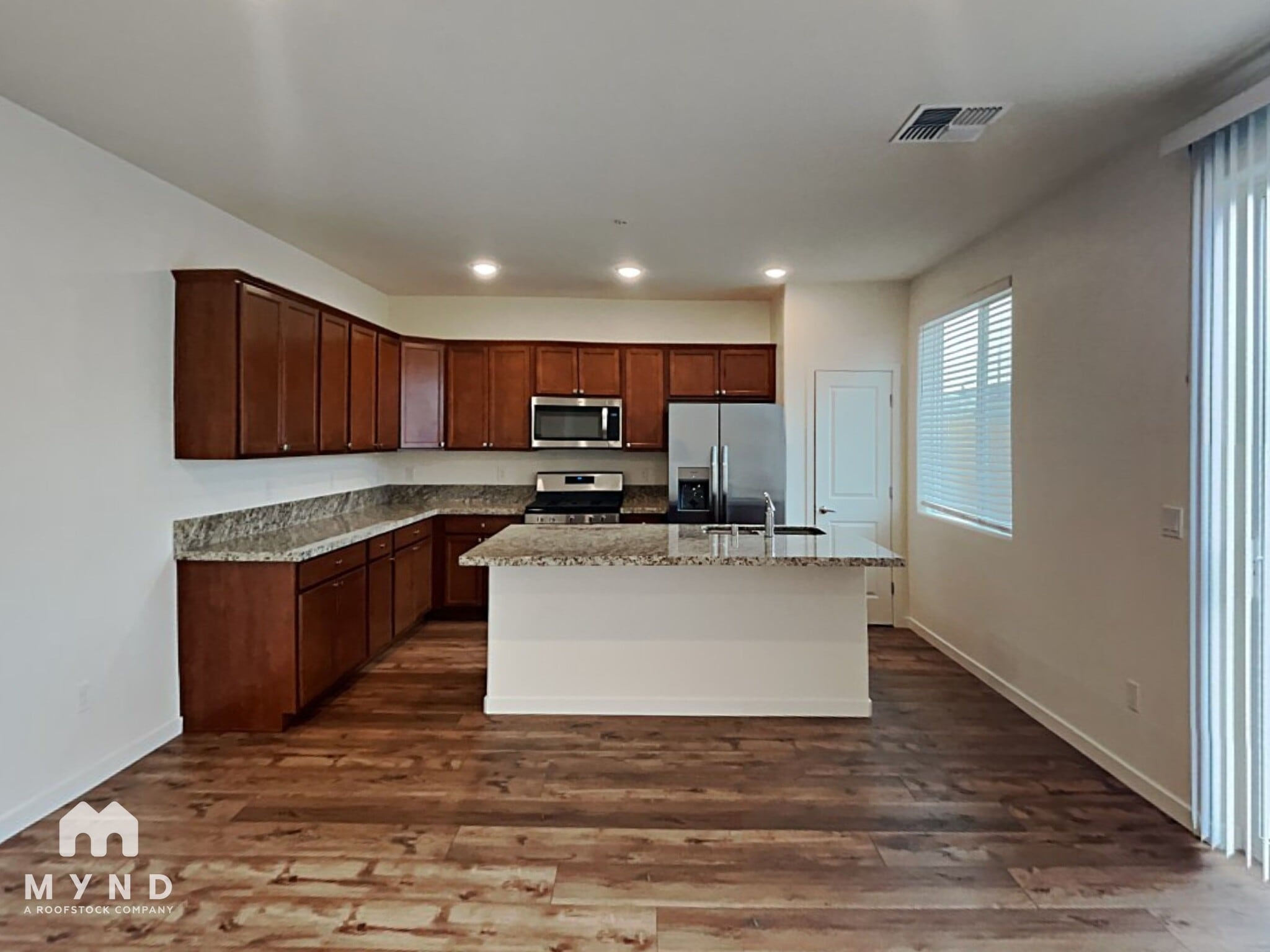 Building Photo - 4904 Black Falcon Way