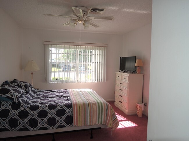 Building Photo - 944 Savannas Point Dr