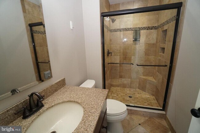 Building Photo - 2000 Harvard Dr