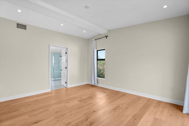 Building Photo - 1343 Seward St