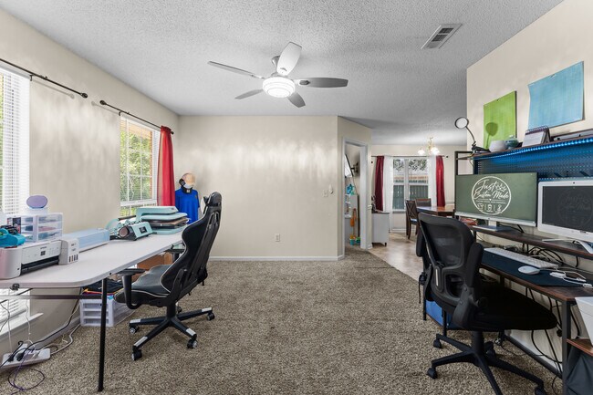 Building Photo - 107 Shallowford Cir