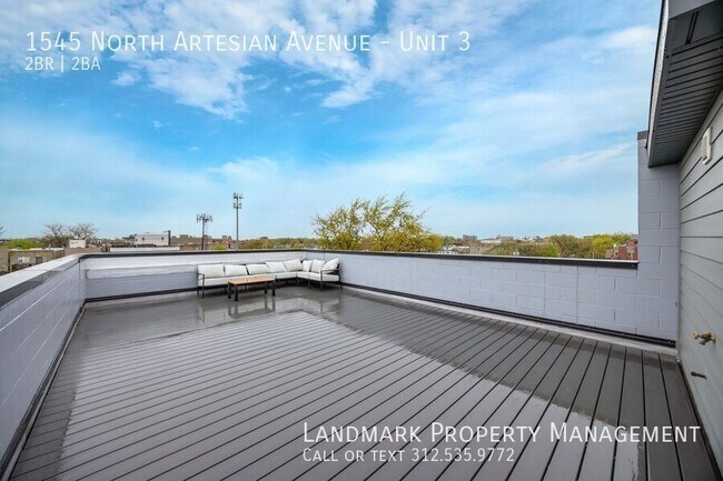 Building Photo - 1545 N Artesian Ave