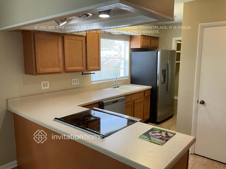 Building Photo - 3733 St Moritz St