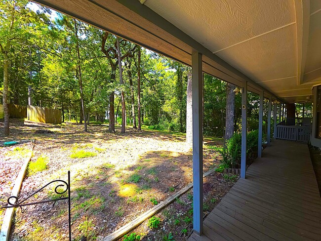 Building Photo - Breathtaking Lake View Retreat with Modern Updates!